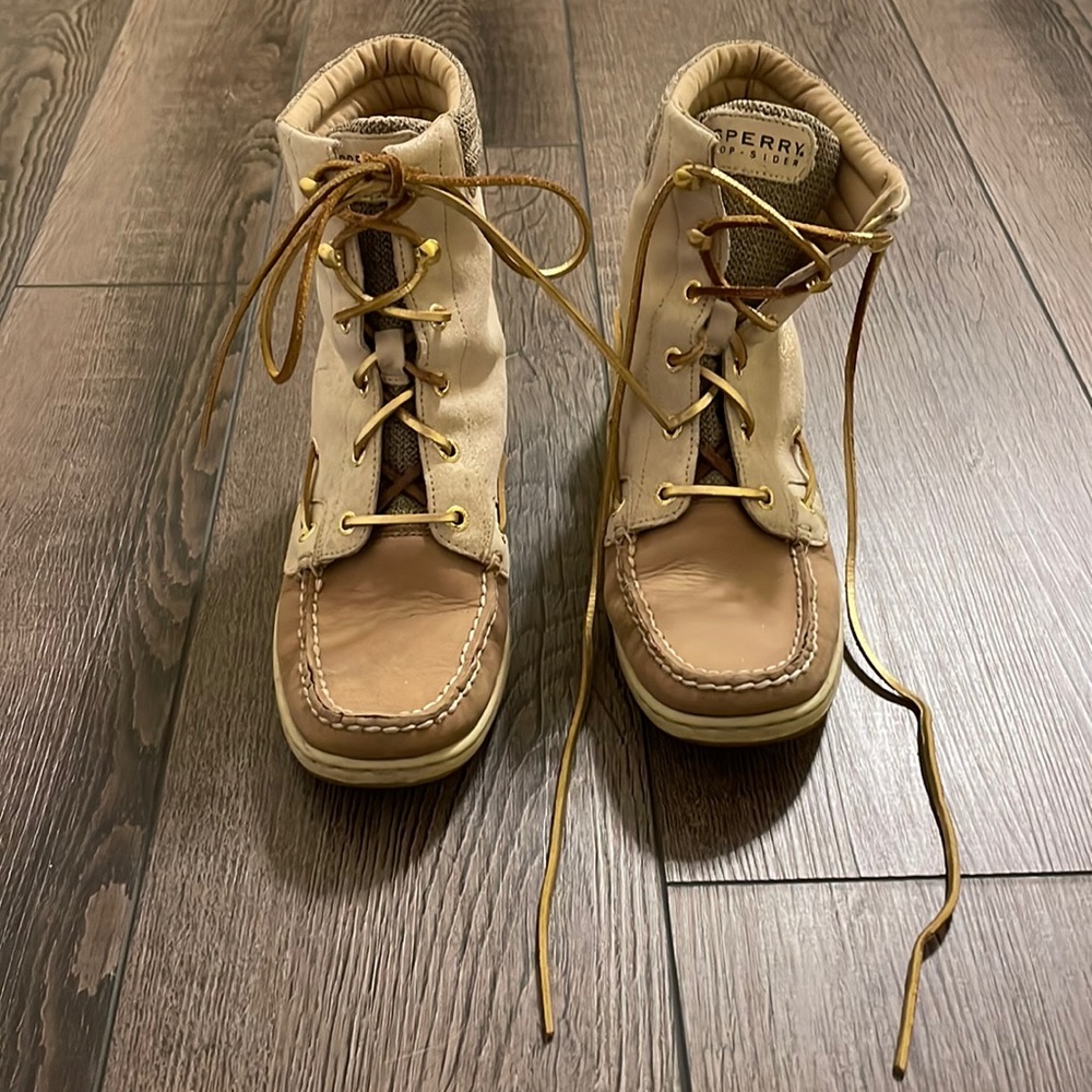 Sperry high top moc toe boots